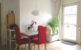 Quiet City-Apt, 4Min City-Center, 18Min Fair Nuernberg!!!